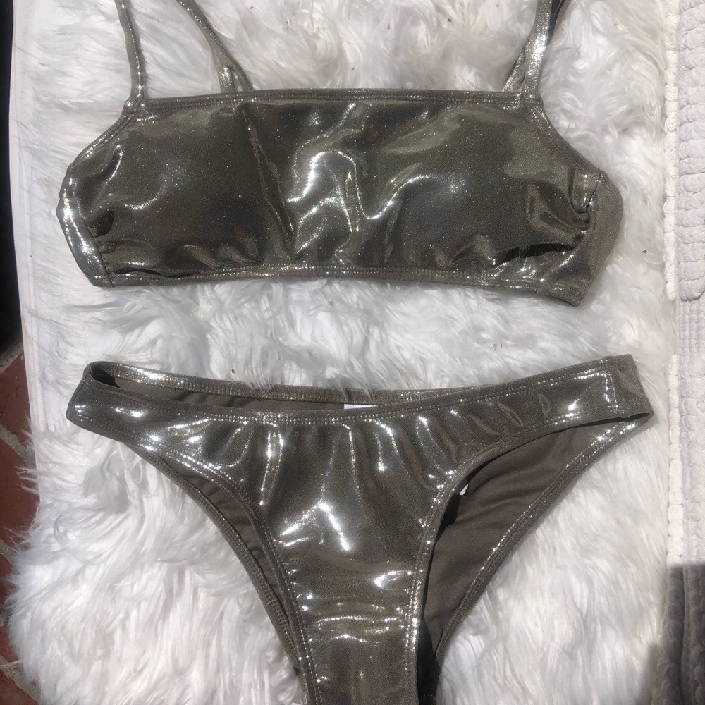 Sparkling bathing suit!!